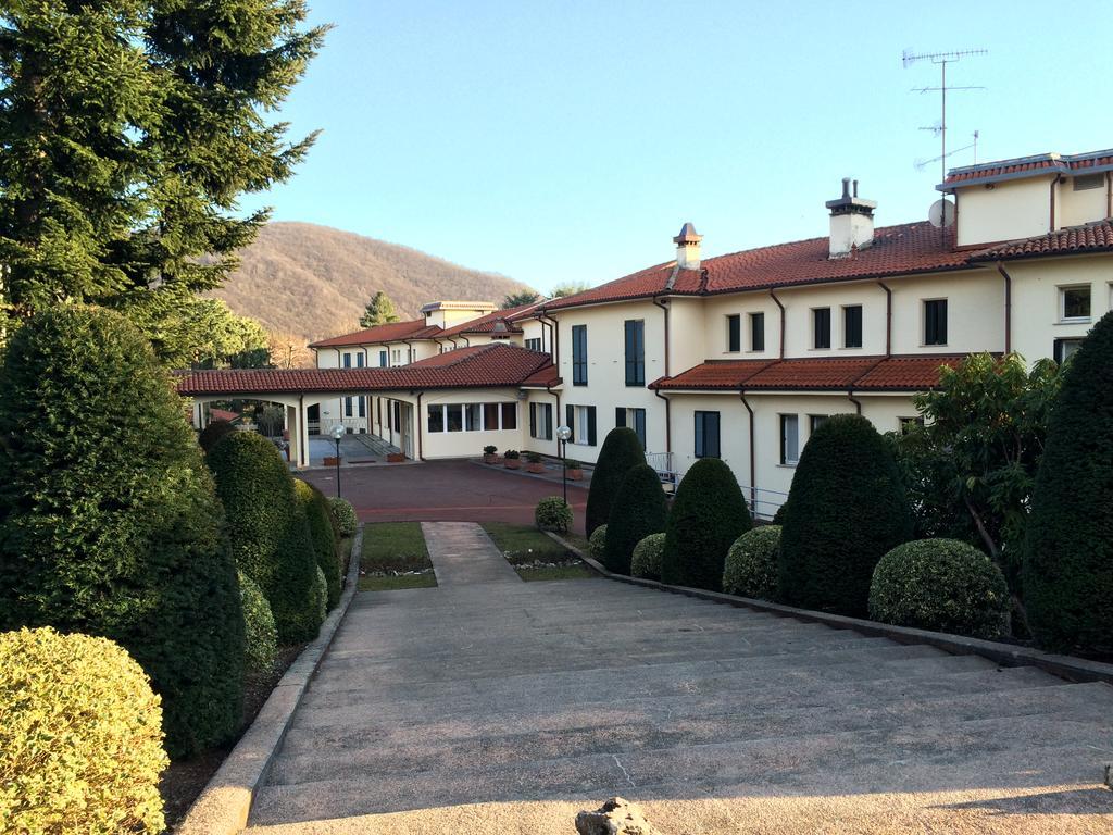 Centro Di Spiritualita Maria Candida アルメーノ エクステリア 写真