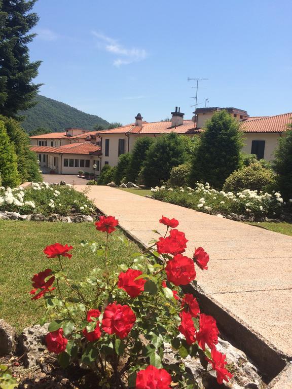 Centro Di Spiritualita Maria Candida アルメーノ エクステリア 写真